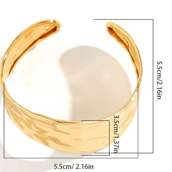 New Cuff  bracelet - Picture 4 of 5